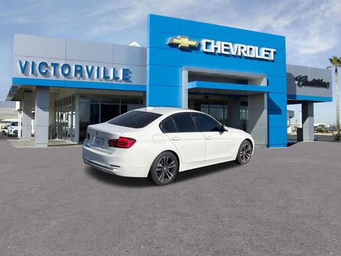 Used 2018 BMW 330i Sedan RWD image 6