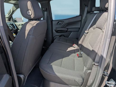 New 2026 GMC Canyon Elevation w/ Convenience Package image 14