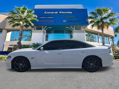 Used 2017 Dodge Charger R/T Scat Pack w/ Beats Audio Group RWD image 8
