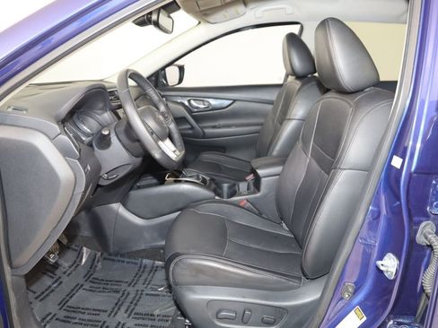 Used 2018 Nissan Rogue SL FWD image 13