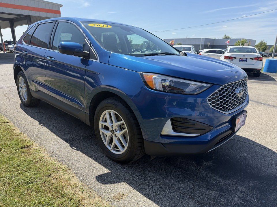 Used 2024 Ford Edge SEL w/ Cargo Accessory Package AWD/4WD image 7