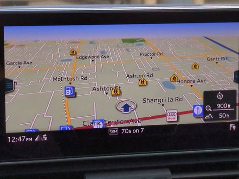 Used 2020 Audi Q5 2.0T Titanium Premium Plus w/ Premium Plus Package image 22