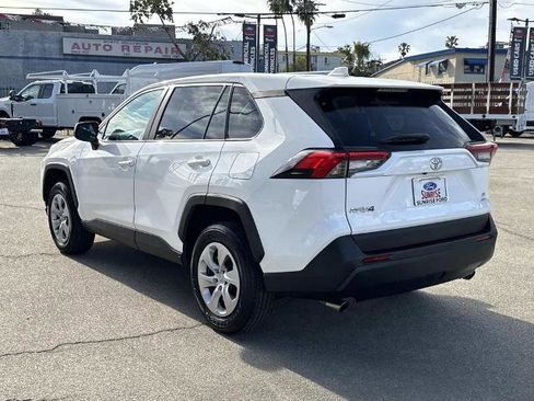 Used 2024 Toyota RAV4 LE AWD/4WD image 8
