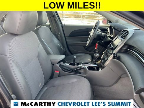 Used 2015 Chevrolet Malibu LT image 18