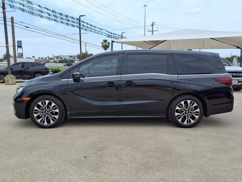 Used 2025 Honda Odyssey Elite image 5