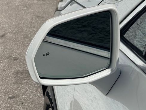 Used 2020 Cadillac XT4 Premium Luxury image 20