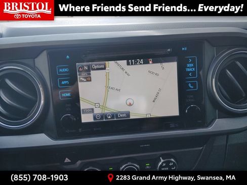 Used 2018 Toyota Tacoma TRD Off-Road w/ Technology Package AWD/4WD image 20