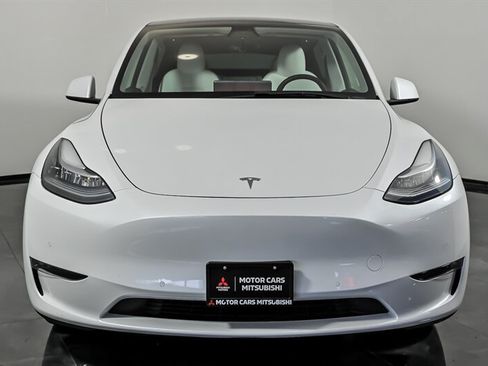 Used 2021 Tesla Model Y Long Range AWD/4WD image 4