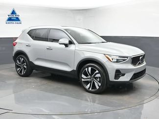 Used 2024 Volvo XC40 B5 Plus w/ Protection Package Premier AWD/4WD video 1