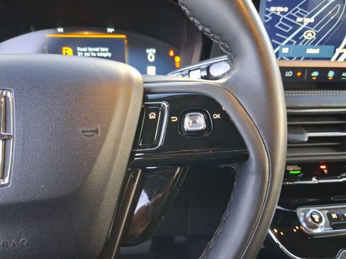 Certified 2023 Lincoln Corsair FWD image 18