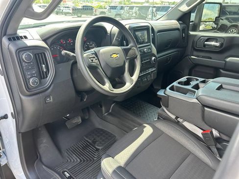 Used 2025 Chevrolet Silverado 2500 Custom w/ Custom Value Package AWD/4WD image 22