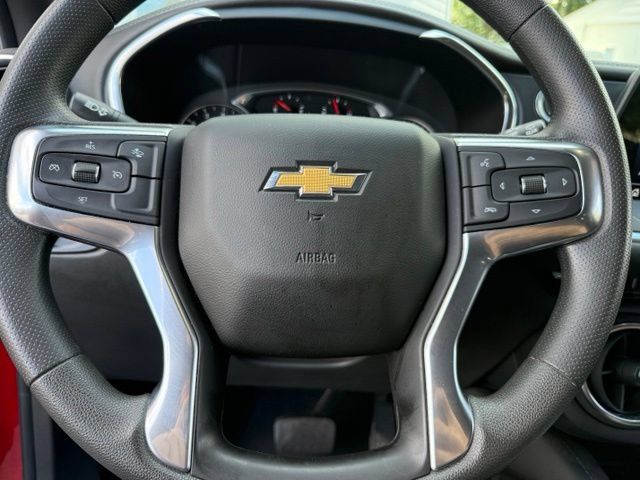 Used 2021 Chevrolet Blazer LT AWD/4WD image 19
