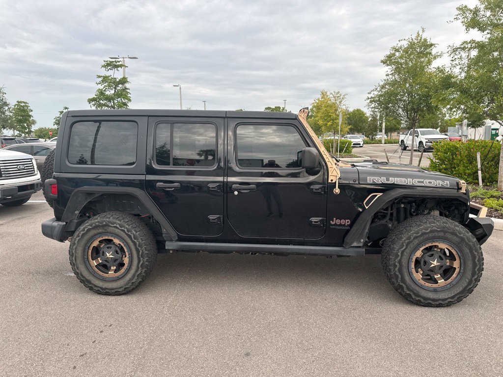 Used 2021 Jeep Wrangler Unlimited Rubicon w/ Cold Weather Group AWD/4WD image 6