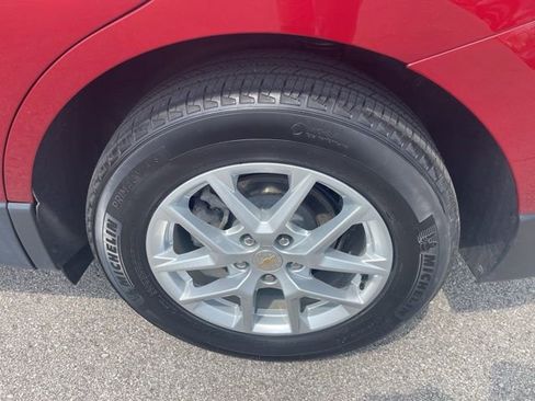 Used 2023 Chevrolet Equinox LT image 31