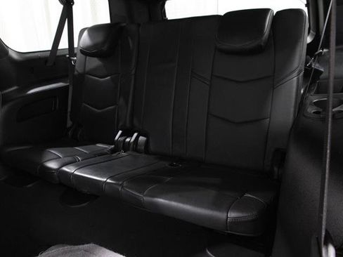 Used 2020 Cadillac Escalade ESV Platinum w/ Escalade Sport Edition image 23