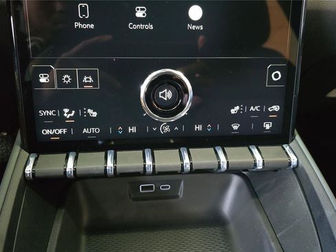 New 2026 GMC Terrain AT4 w/ Technology Package II image 23