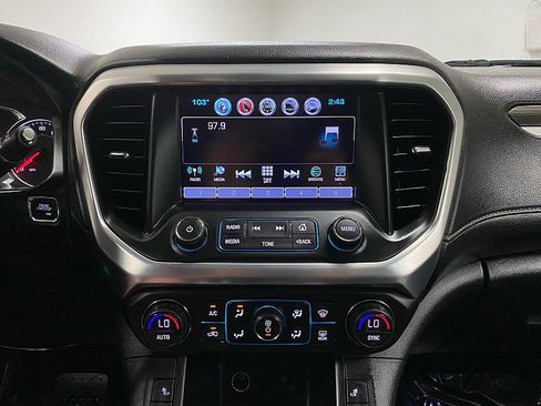 Used 2018 GMC Acadia SLT image 19