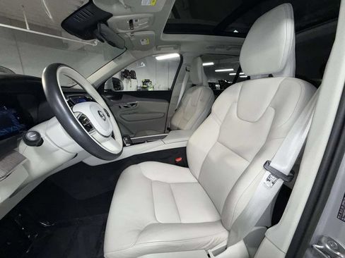 Used 2023 Volvo XC90 T8 Plus w/ Protection Package Premier AWD/4WD image 2