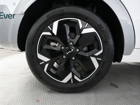 Used 2023 Kia Niro Wave image 18