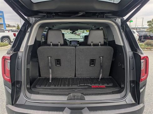 Used 2022 GMC Acadia AT4 w/ Technology Package image 14