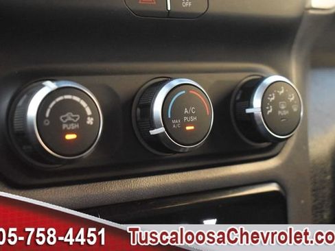 Used 2020 RAM 2500 Big Horn image 32