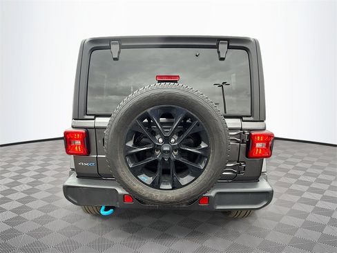 Used 2023 Jeep Wrangler Unlimited Sahara w/ Cold Weather Group image 7