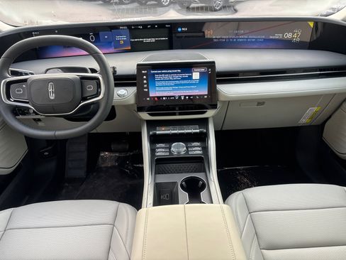 New 2026 Lincoln Nautilus Premier image 30