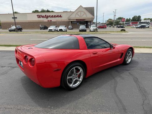 Used 2002 Chevrolet Corvette Coupe w/ Preferred Equipment Group2 RWD image 6