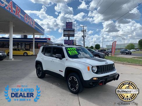 Used 2016 Jeep Renegade Trailhawk AWD/4WD image 2