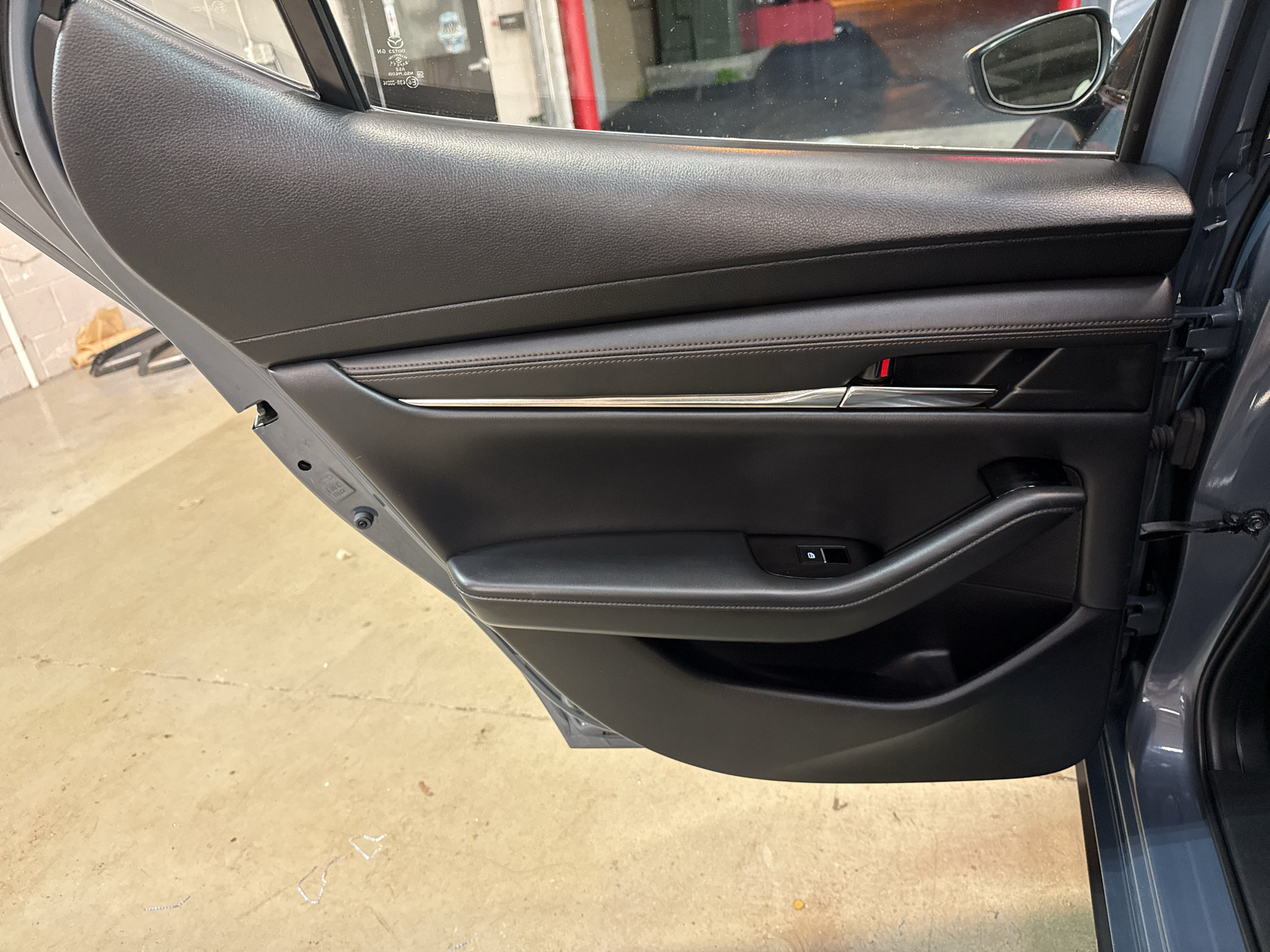 Used 2019 MAZDA MAZDA3 Hatchback w/ Preferred Package FWD image 30