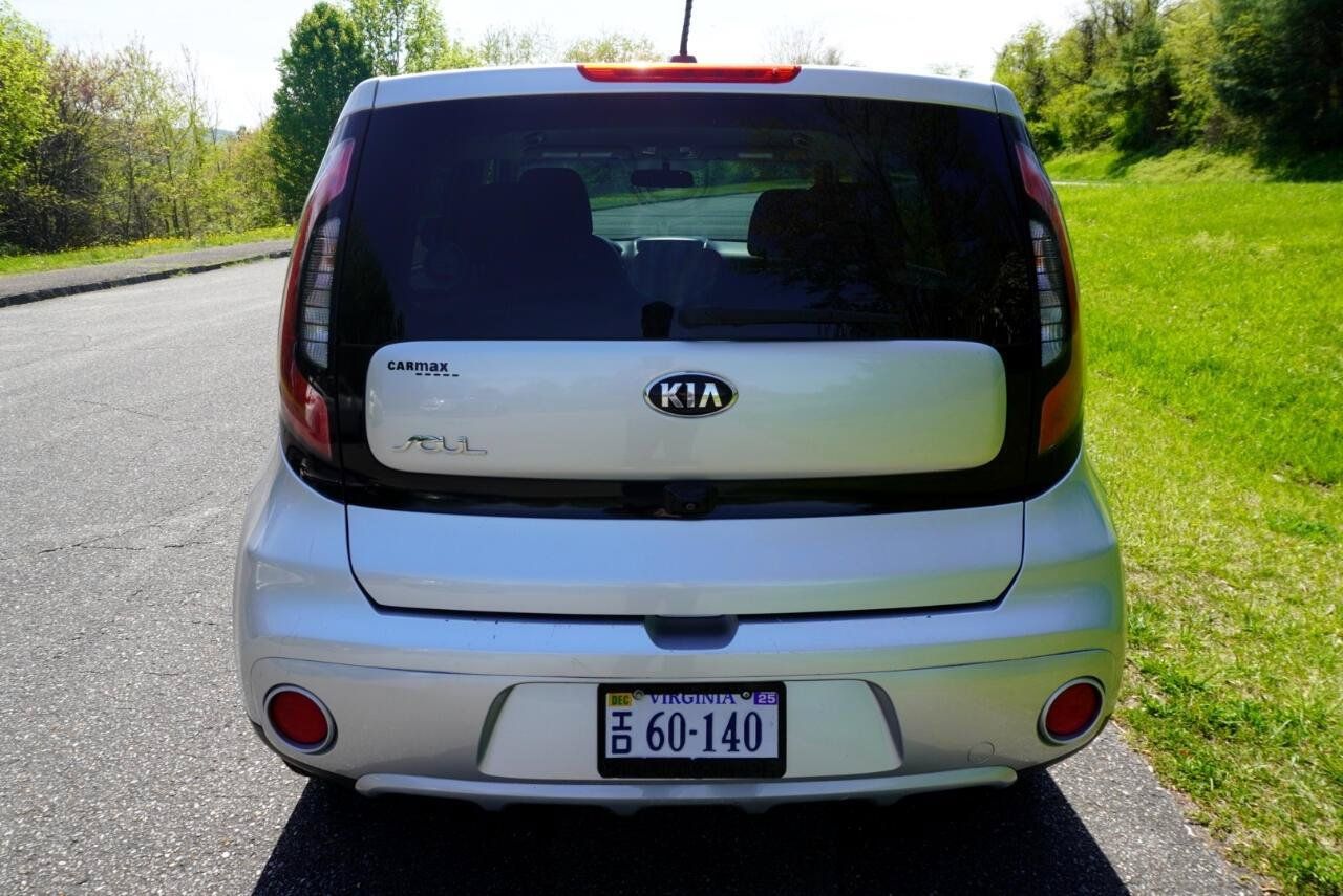 Used 2019 Kia Soul + FWD image 7