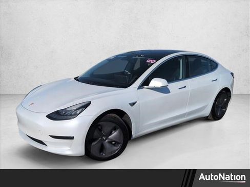Used 2020 Tesla Model 3 Standard Range Plus image 1