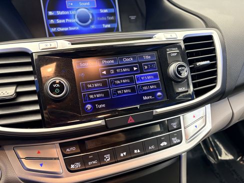 Used 2015 Honda Accord EX-L image 19