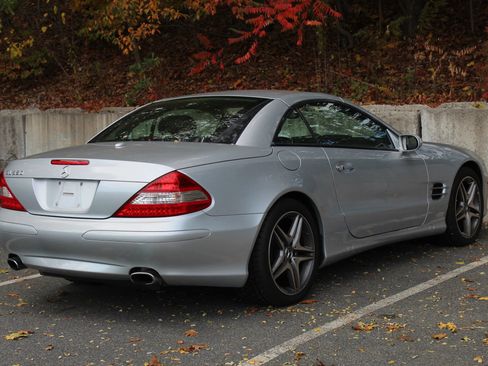 Used 2007 Mercedes-Benz SL 550 SL 550 Roadster 2D image 9