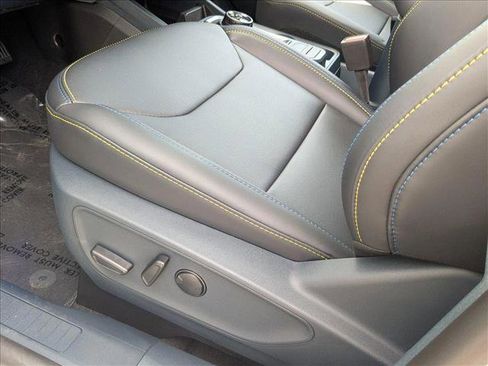 New 2025 Ford Maverick Lobo image 4