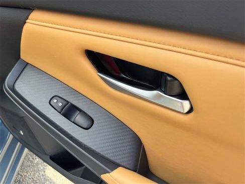 New 2025 Nissan Sentra SV w/ SV Premium Package image 34