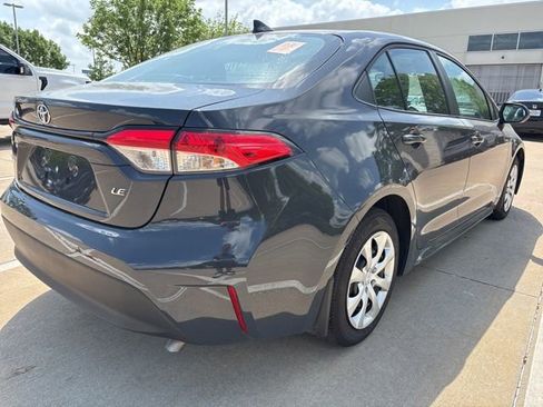 Used 2025 Toyota Corolla LE FWD image 4