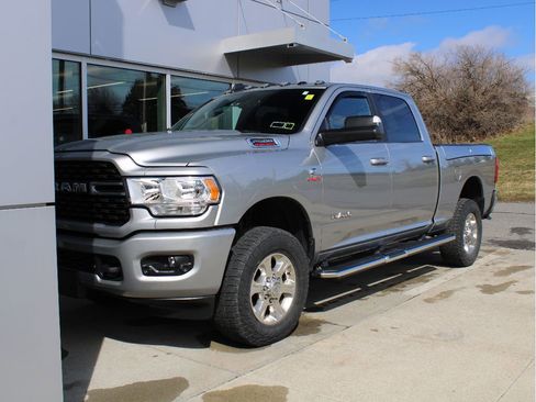 Certified 2022 RAM 2500 Big Horn w/ Level C Equiment Group image 3