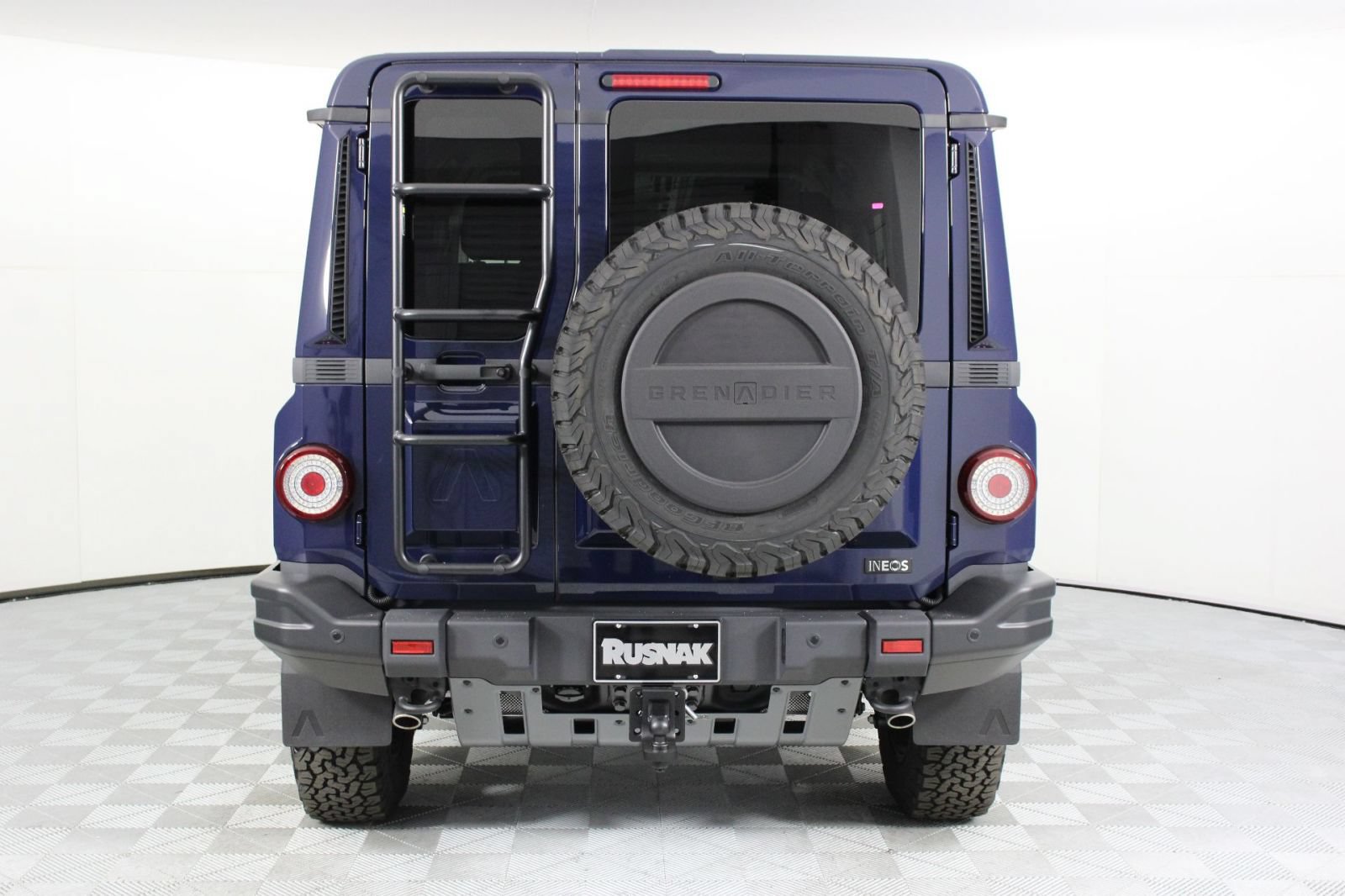Used 2025 INEOS Grenadier Station Wagon AWD/4WD image 4
