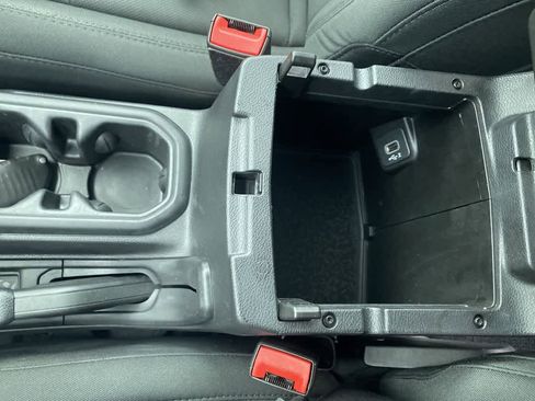 Used 2020 Jeep Wrangler Sport image 20