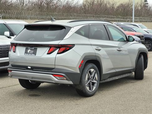 New 2026 Hyundai Tucson SEL image 4
