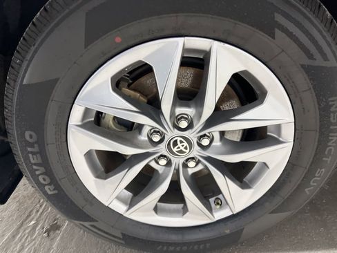 Used 2022 Toyota Sienna LE image 38