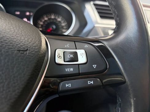 Used 2019 Volkswagen Tiguan SE w/ Panoramic Sunroof Package AWD/4WD image 33