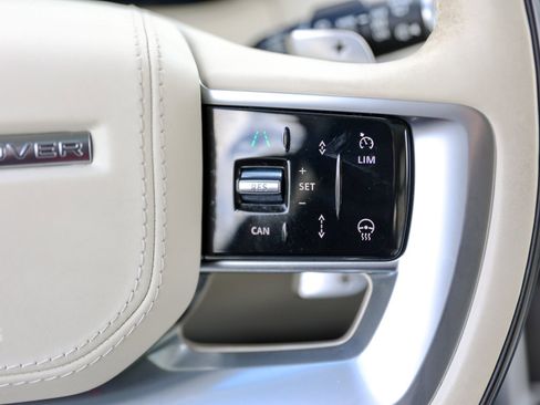 Used 2024 Land Rover Range Rover Autobiography image 39