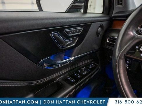Used 2021 Lincoln Corsair Reserve image 16