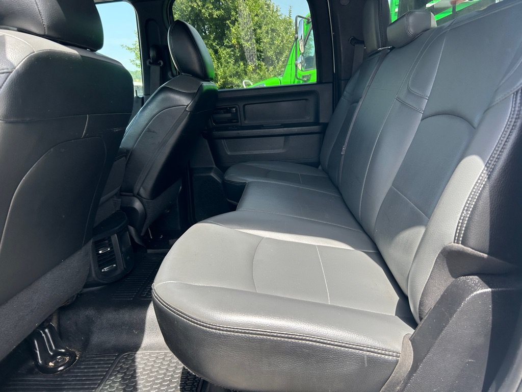 Used 2021 RAM 3500 Tradesman w/ Chrome Appearance Group RWD image 15