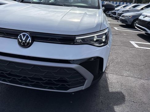 New 2026 Volkswagen Taos S image 9