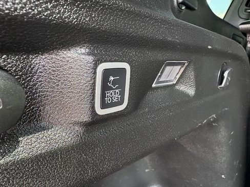 Used 2021 Jeep Grand Cherokee L Laredo AWD/4WD image 33