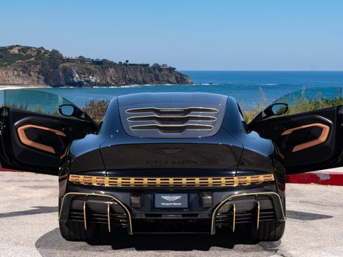 Used 2024 Aston Martin Valour image 44