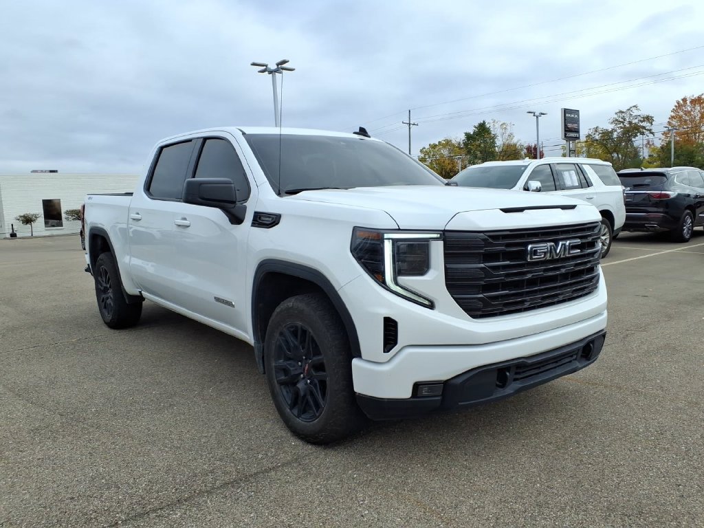 Used 2025 GMC Sierra 1500 Elevation AWD/4WD image 3